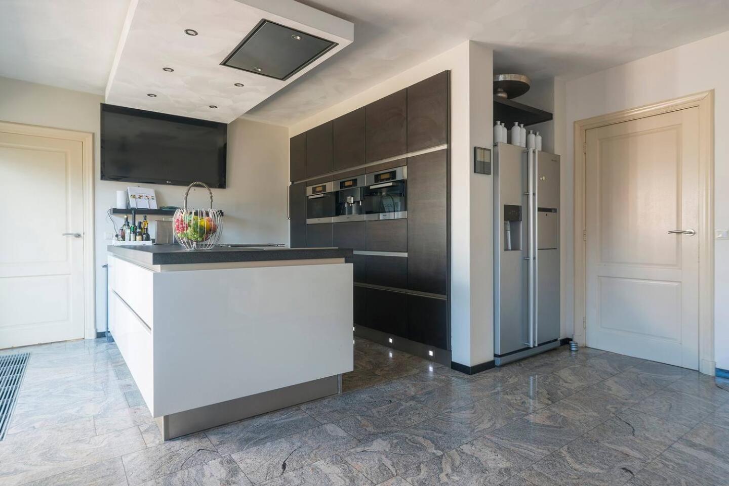 Xxl House With Free Parking & 3 Bedrooms Tilburg Buitenkant foto