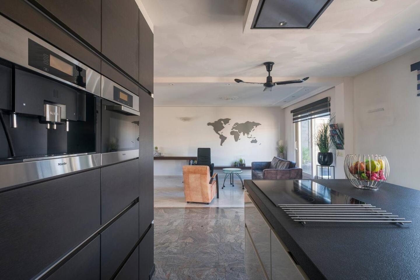 Xxl House With Free Parking & 3 Bedrooms Tilburg Buitenkant foto